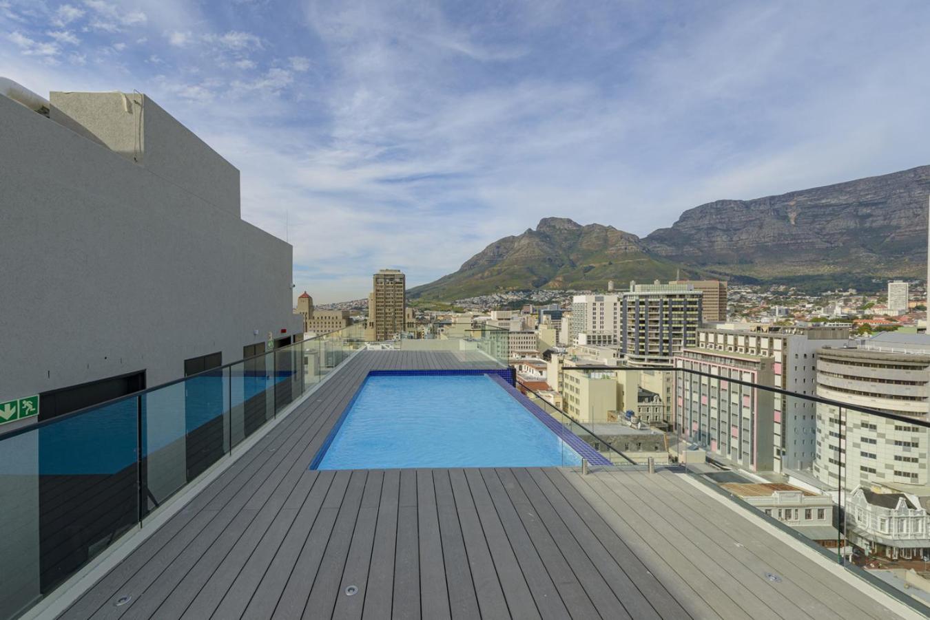 Urban Comfort At 1 Bed In City Centre With Pool Ciudad del Cabo Exterior foto
