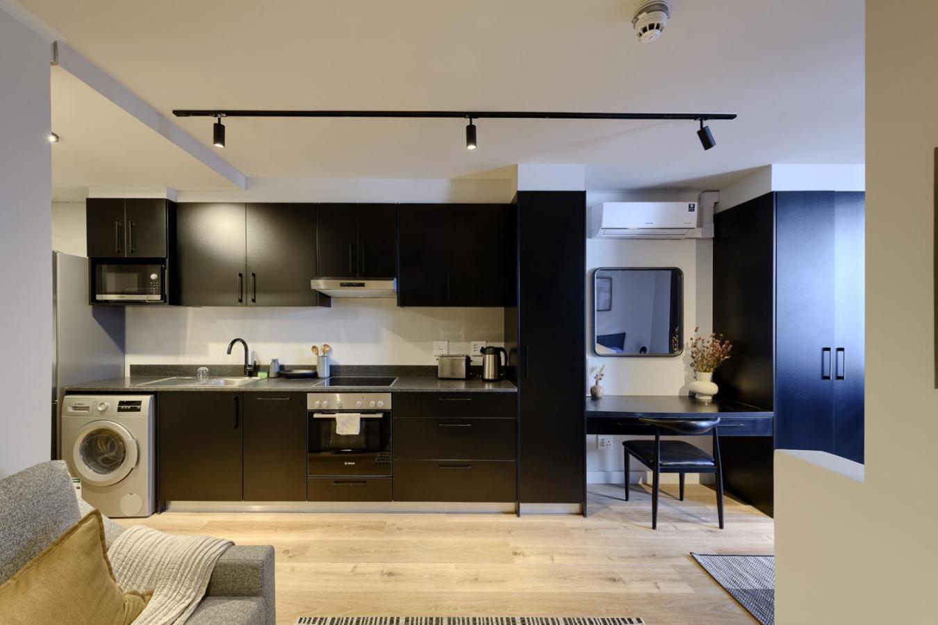 Urban Comfort At 1 Bed In City Centre With Pool Ciudad del Cabo Exterior foto